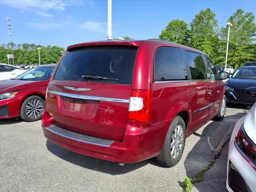 2015 Chrysler Town & Country Touring