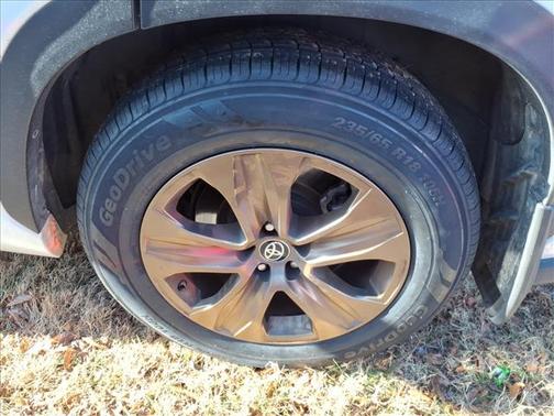 2022 Toyota Highlander Hybrid Bronze Edition