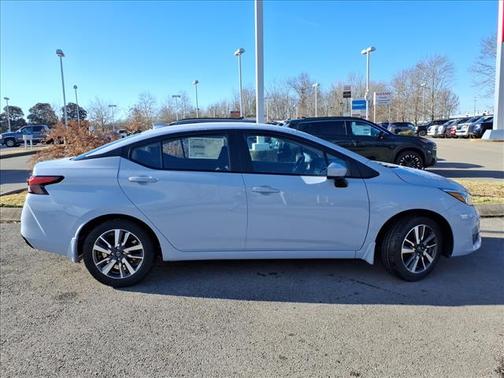 Gray Sky Pearl 2025 Nissan Versa 1.6 SV