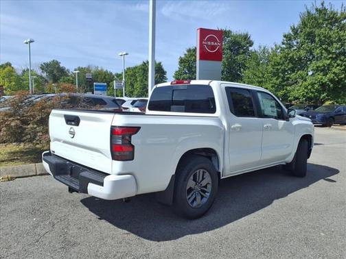 2025 Nissan Frontier SV
