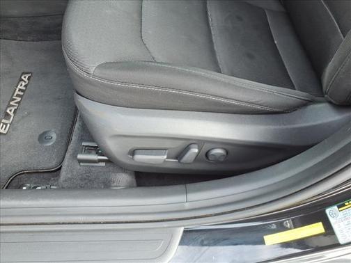 2017 Hyundai ELANTRA Value Edition