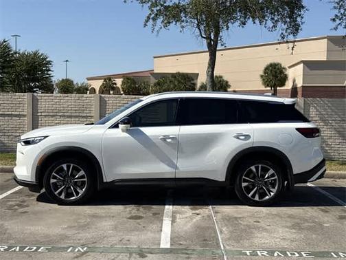 2025 INFINITI QX60 LUXE