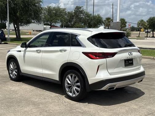 2022 INFINITI QX50 LUXE