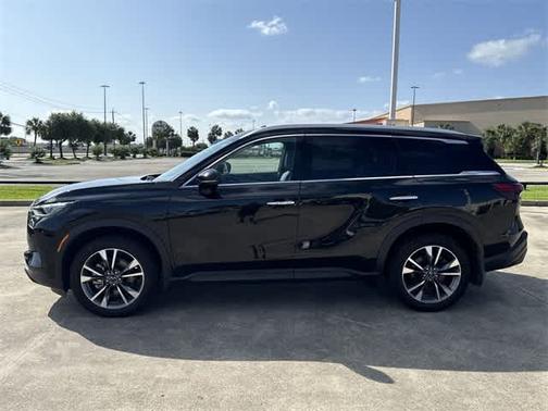2024 INFINITI QX60 LUXE