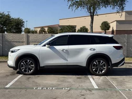 2025 INFINITI QX60 LUXE