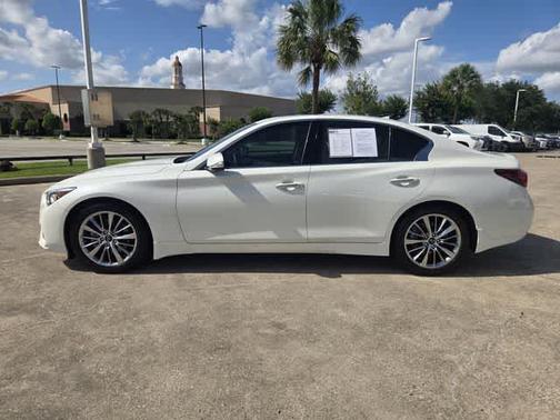 Majestic White 2023 INFINITI Q50 LUXE