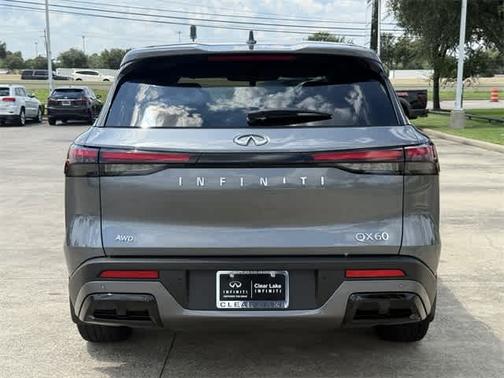 2024 INFINITI QX60 PURE