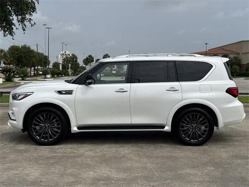 2024 INFINITI QX80 SENSORY