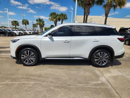 2026 INFINITI QX60 LUXE