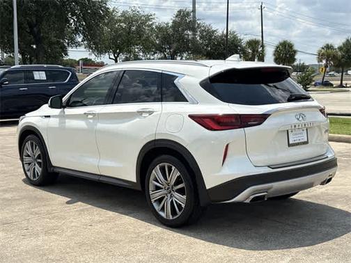2022 INFINITI QX50 ESSENTIAL