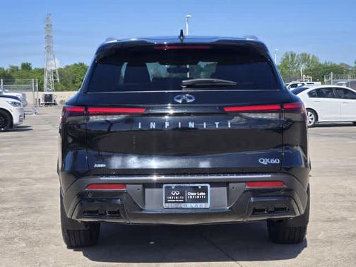 Mineral Black 2023 INFINITI QX60 LUXE