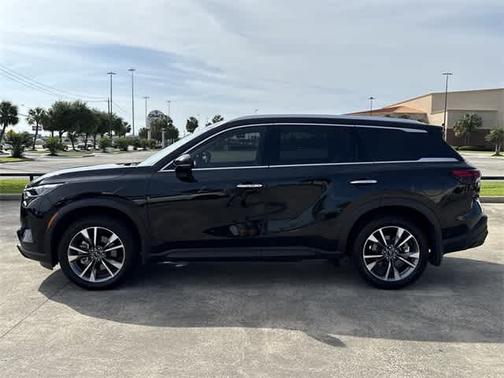 2024 INFINITI QX60 LUXE