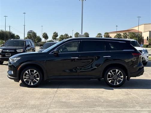 2025 INFINITI QX60 LUXE