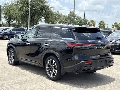 2025 INFINITI QX60 LUXE