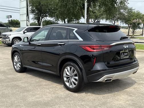 2022 INFINITI QX50 PURE