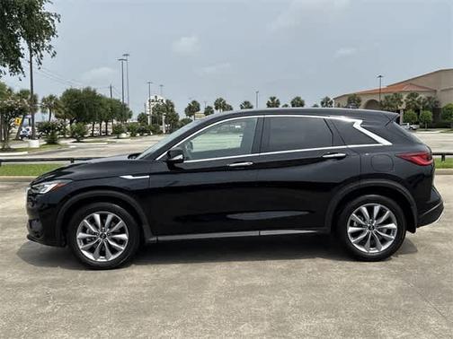 2022 INFINITI QX50 PURE