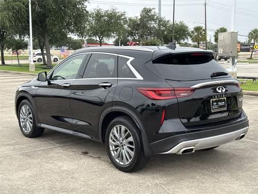 2024 INFINITI QX50 LUXE