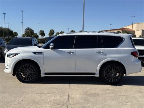 2023 INFINITI QX80 SENSORY