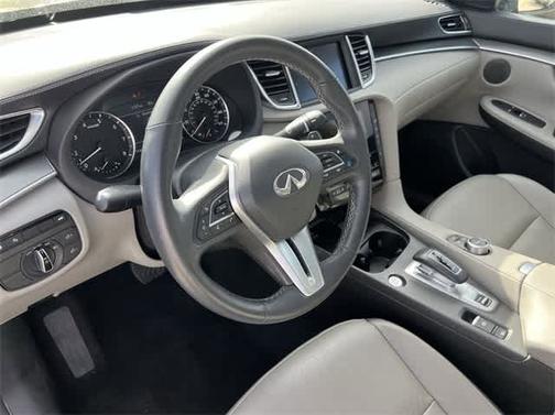 2023 INFINITI QX50 LUXE