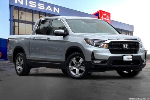 Crystal Black Pearl 2025 Honda Ridgeline RTL