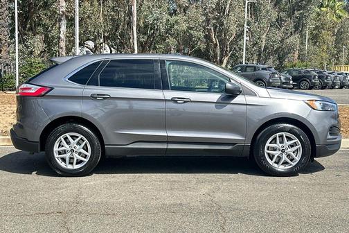 Gray Metallic 2024 Ford Edge SEL