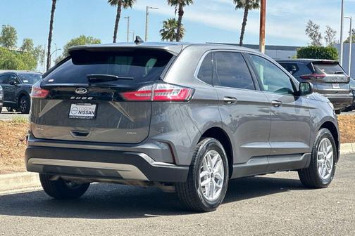 Gray Metallic 2024 Ford Edge SEL