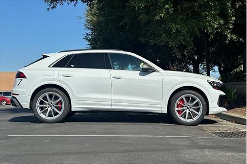 2025 Audi RS Q8 4.0T