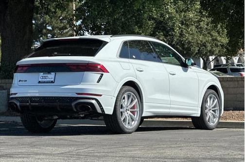 2025 Audi RS Q8 4.0T