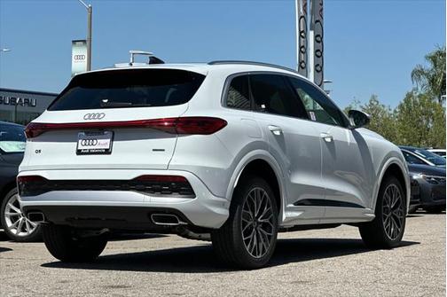 2025 Audi Q5 Premium Plus