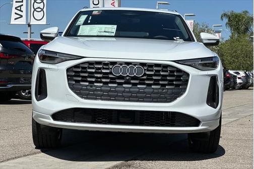 2025 Audi Q5 Premium Plus
