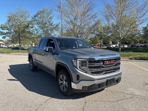 Sterling Metallic 2024 GMC Sierra 1500 SLT