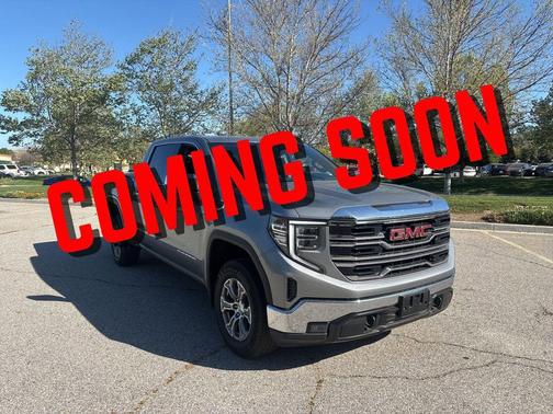 Sterling Metallic 2024 GMC Sierra 1500 SLT