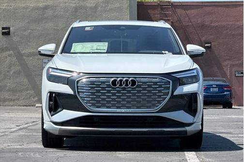 2025 Audi Q4 e-tron Premium Plus 55 quattro