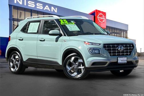 Mirage Green 2025 Hyundai VENUE SEL