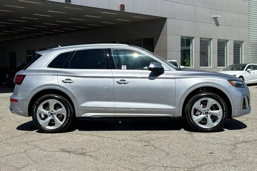 2025 Audi Q5 45 S line Premium Plus