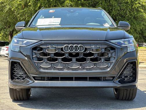 Mythos Black Metallic 2026 Audi Q8 55 Premium Plus