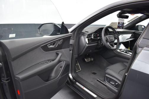 Daytona Gray 2026 Audi RS Q8 4.0T