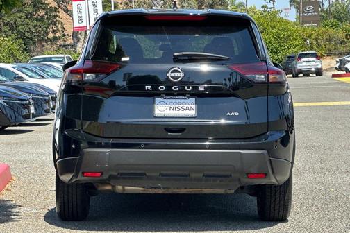 Super Black 2024 Nissan Rogue S