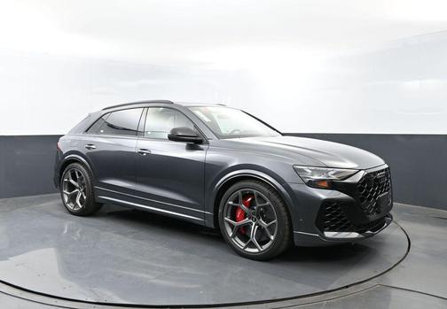 Daytona Gray 2026 Audi RS Q8 4.0T