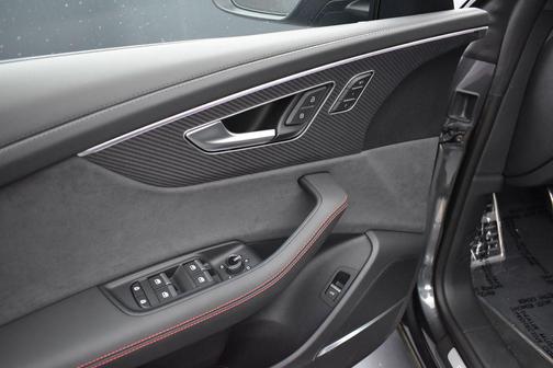Daytona Gray 2026 Audi RS Q8 4.0T