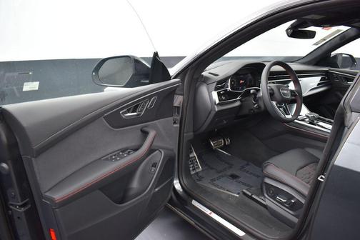Daytona Gray 2026 Audi RS Q8 4.0T