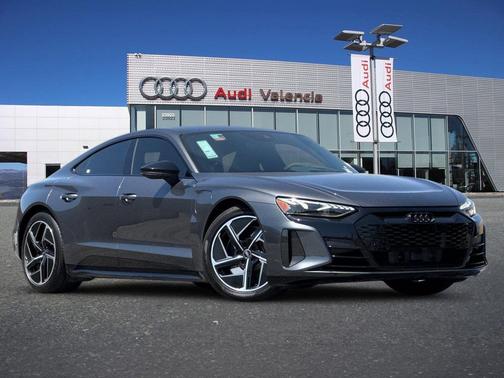 Daytona Gray Pearl Effect 2022 Audi RS e-tron GT quattro