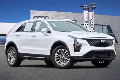 2024 Cadillac XT4 Premium Luxury