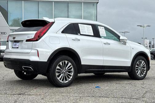 2024 Cadillac XT4 Premium Luxury