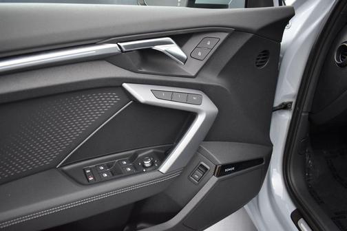 Arrow Gray Pearl Effect 2026 Audi A3 Premium