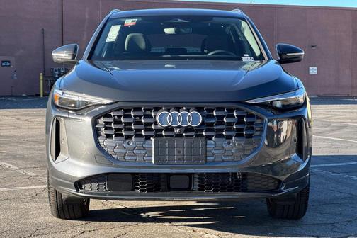 2025 Audi Q5 Premium Plus TFSI quattro S tronic