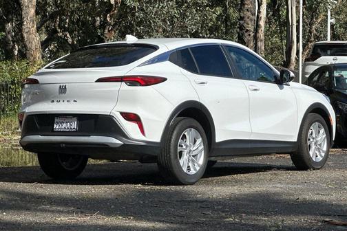 2025 Buick Envista Preferred FWD