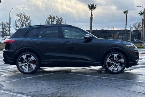 2025 Audi SQ5 3.0T Premium Plus