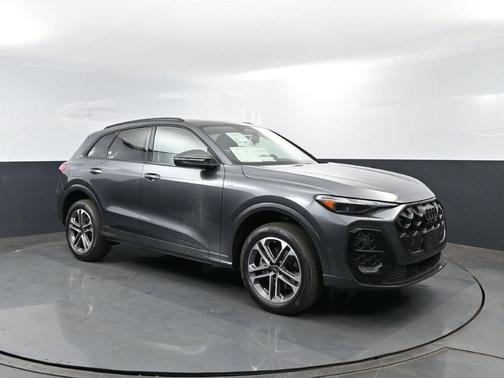 Daytona Gray 2026 Audi Q5 Premium TFSI quattro S tronic