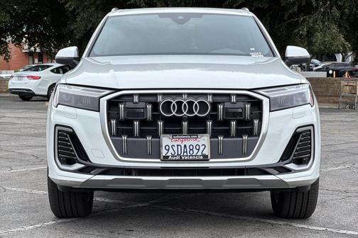 2025 Audi Q7 45 Premium